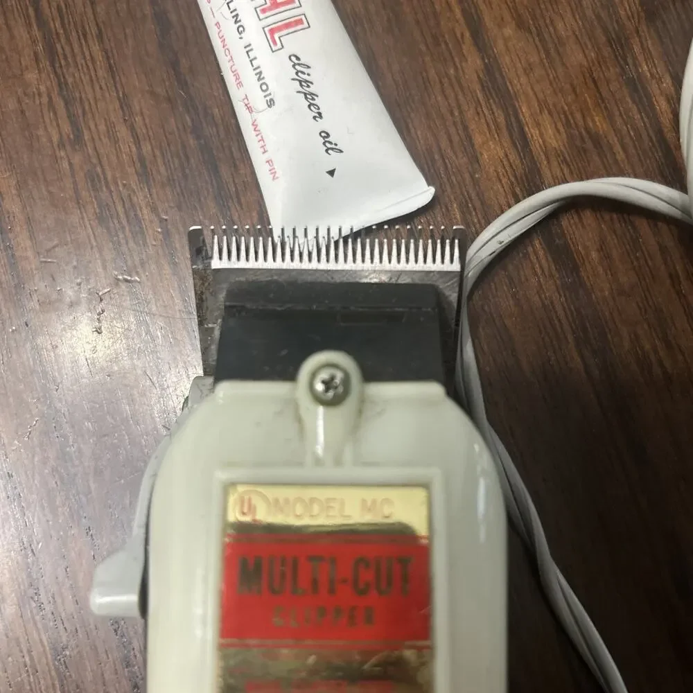 Vintage Wahl Corded Multi-Cut Taper Adjustable Clipper Model MC- Works